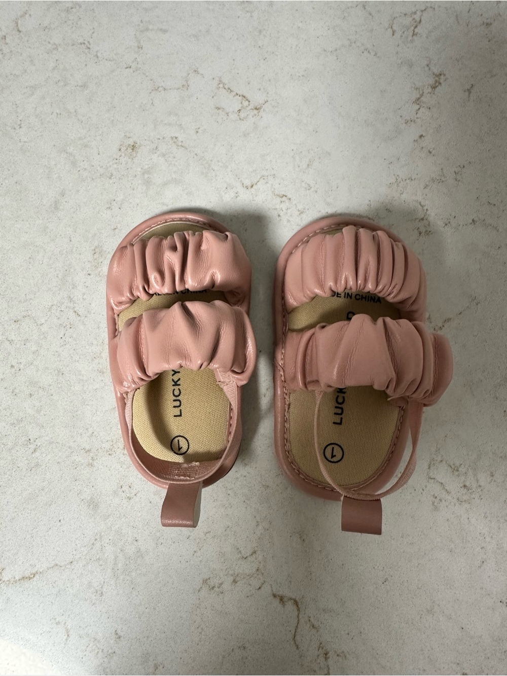 Lucky Brand Kids Pink Ruched Strap Sandals